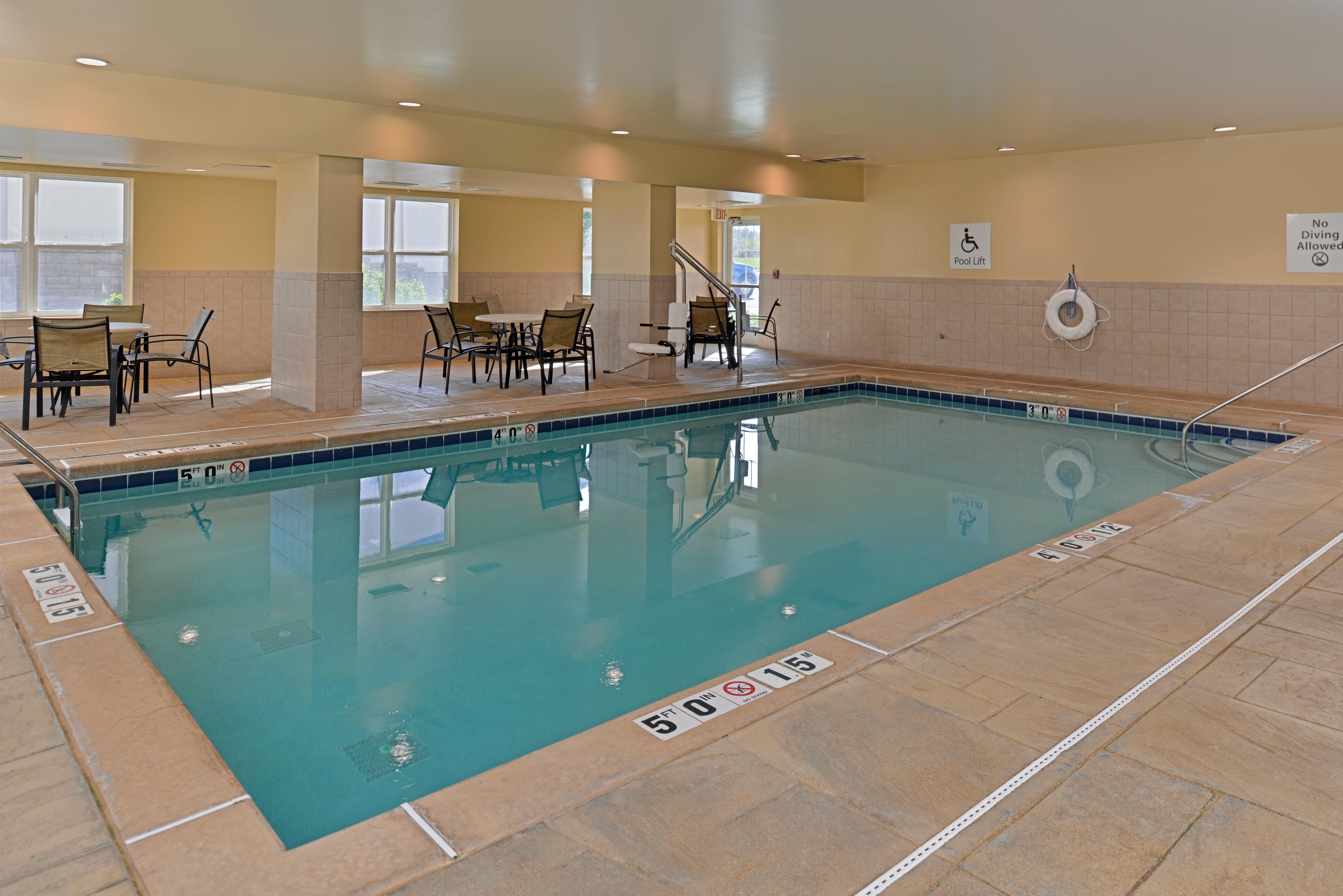 Holiday Inn Express Hotel & Suites St. Louis West-O'Fallon By Ihg Εξωτερικό φωτογραφία